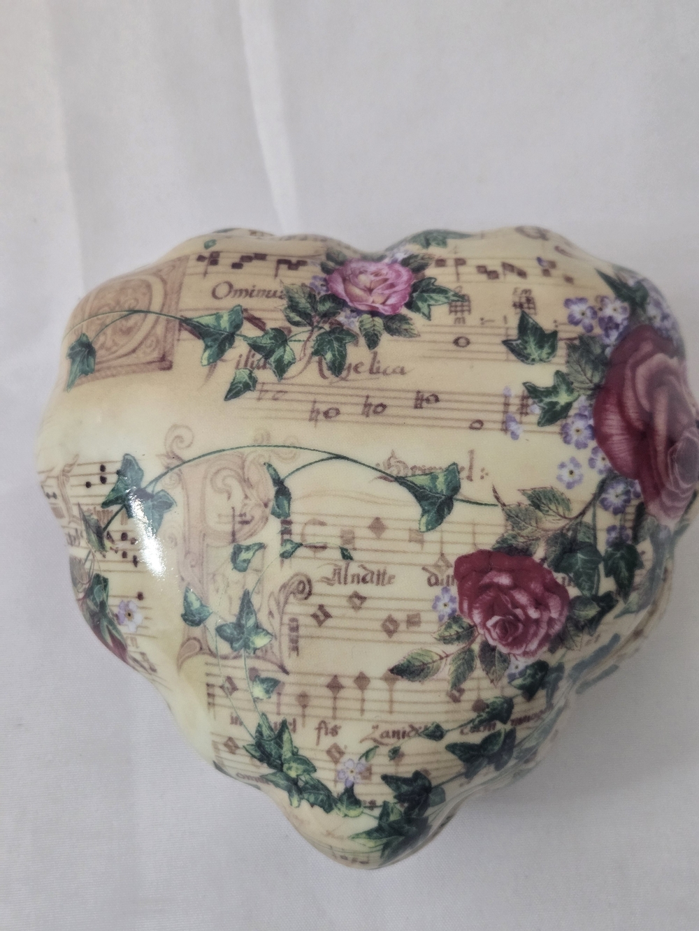 I Godinger Antique Reflections Heart Trinket Box Roses Music Floral Porcelain